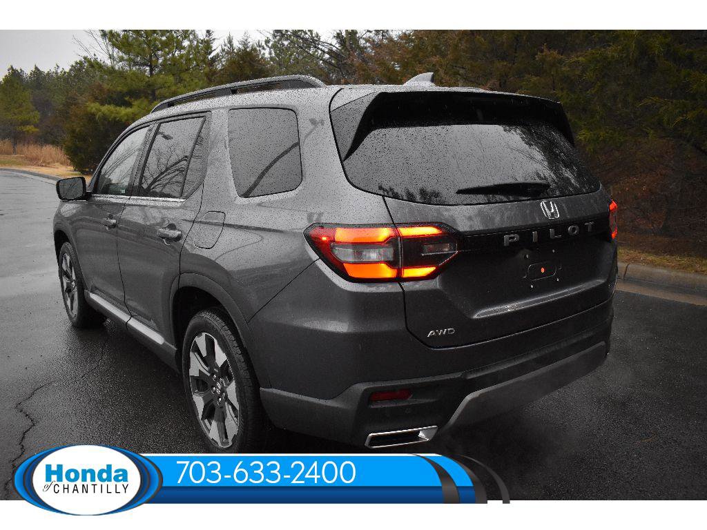 New 2026 Honda Pilot Touring image 5