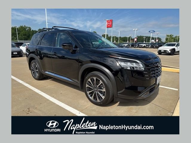 Used 2026 Nissan Pathfinder Platinum w/ Cargo Package