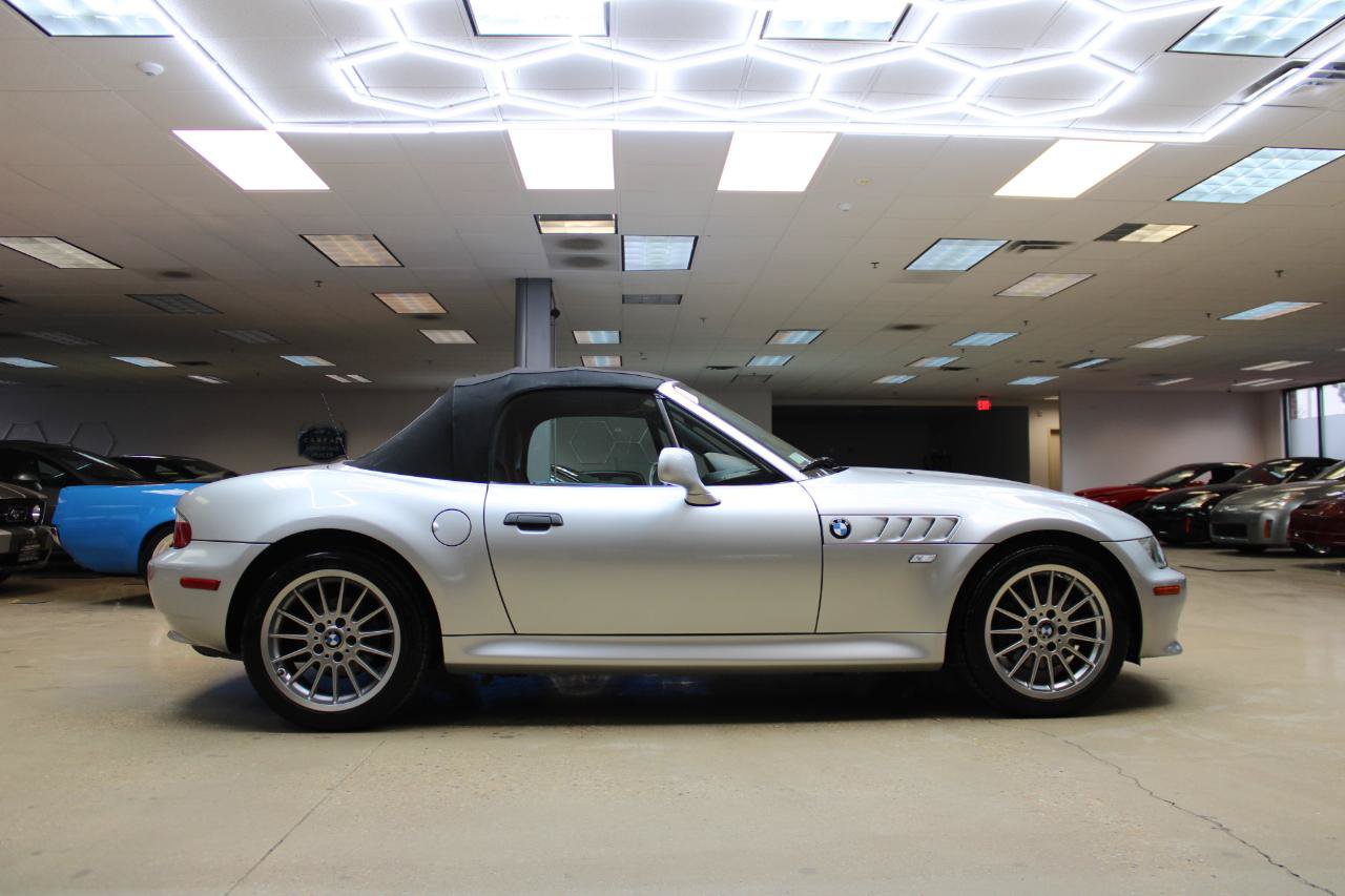 Used 2002 BMW Z3 3.0i RWD image 18