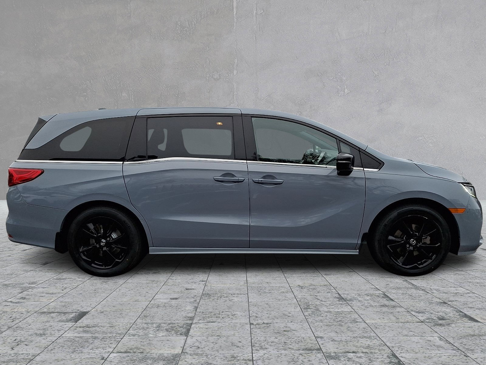 Used 2023 Honda Odyssey Sport image 4