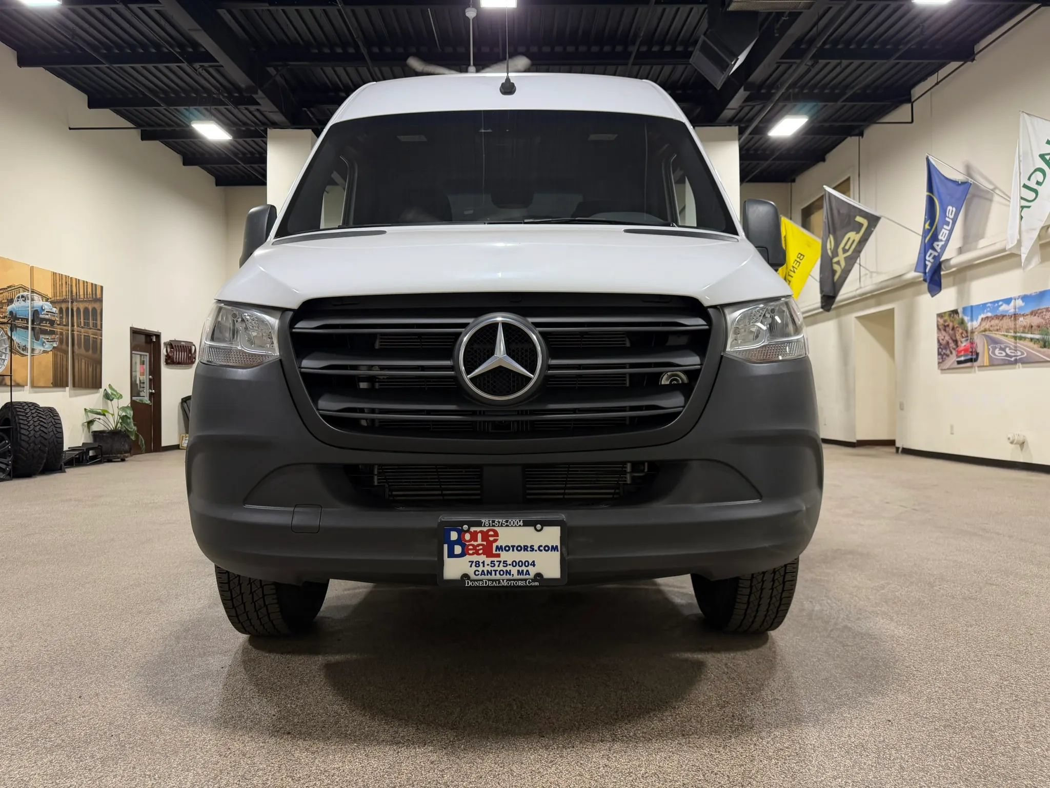 Used 2020 Mercedes-Benz Sprinter 2500 image 12