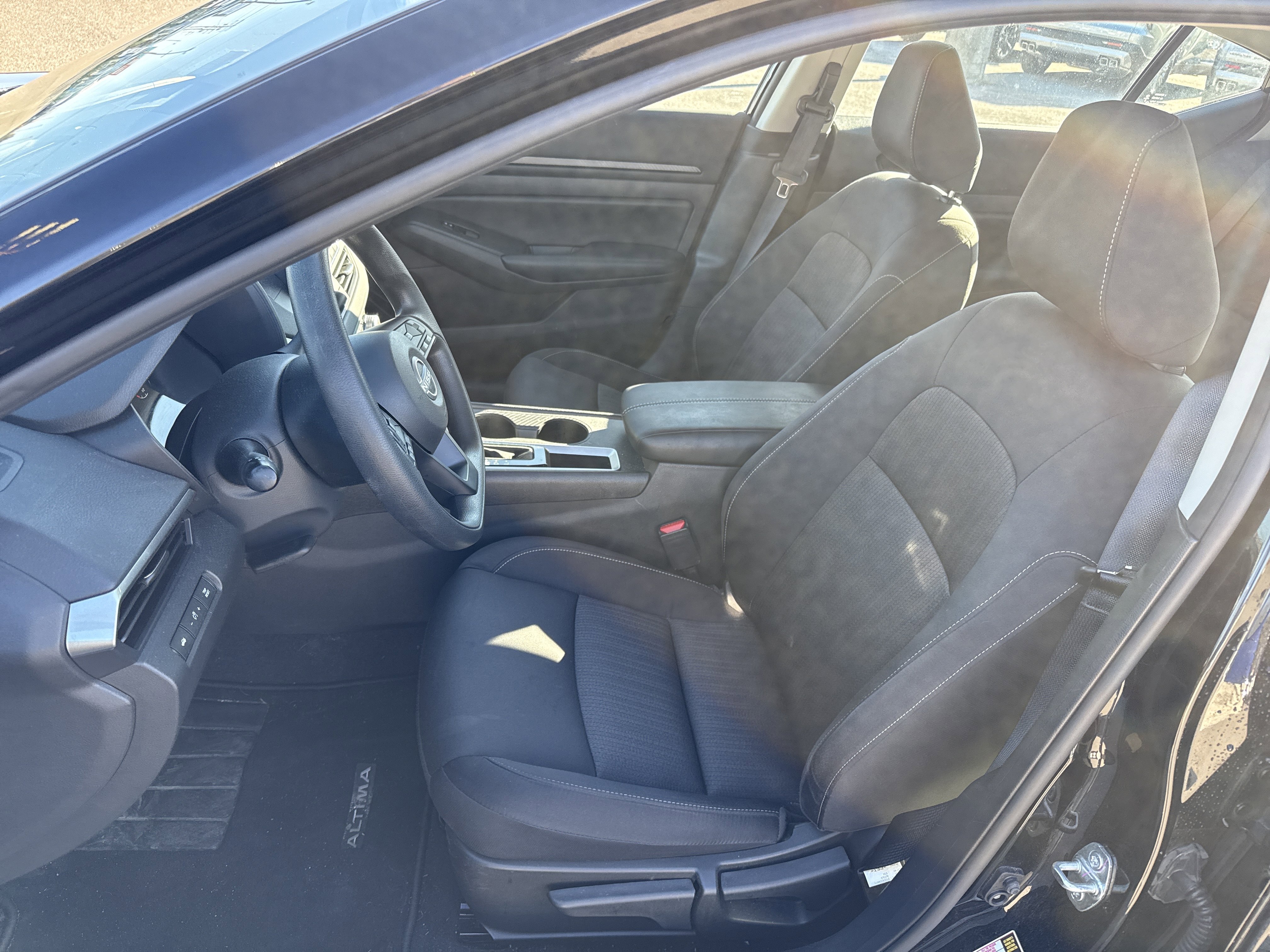 Used 2024 Nissan Altima 2.5 S image 12