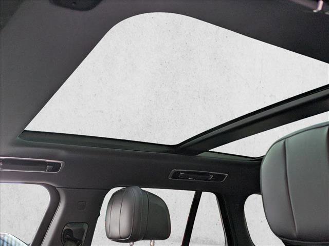 Used 2023 Land Rover Range Rover SE image 13