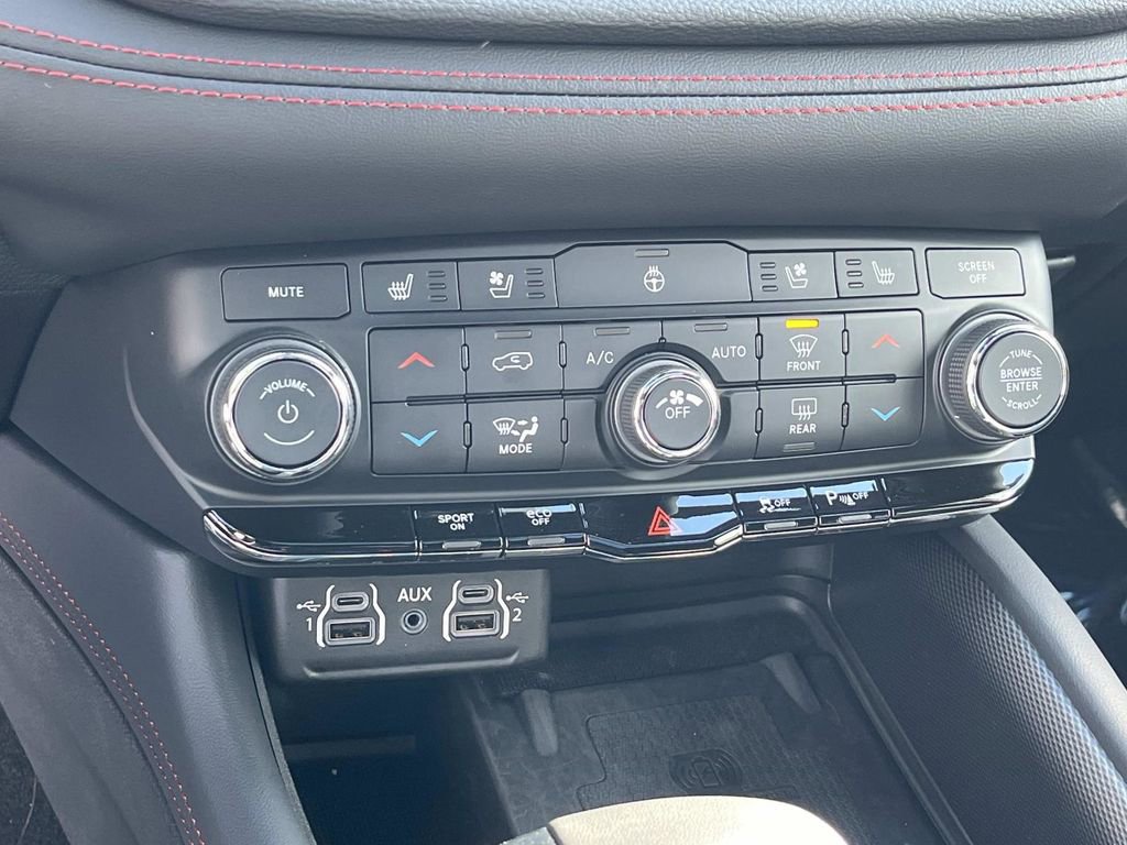 Used 2024 Dodge Durango R/T image 34