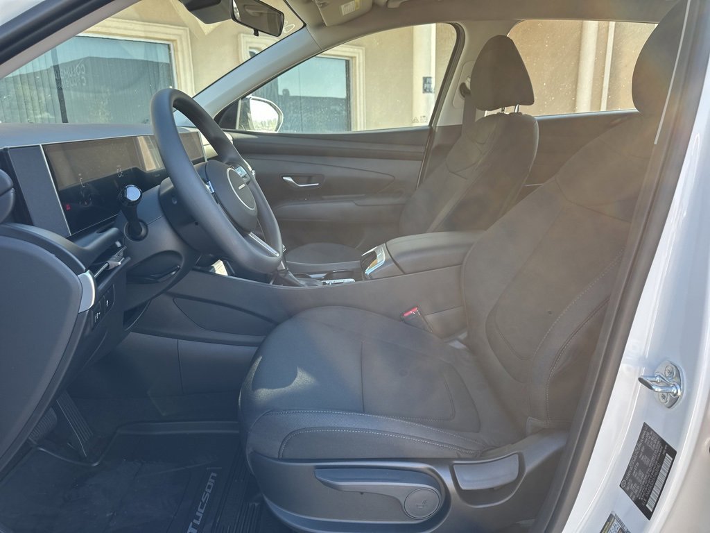 New 2026 Hyundai Tucson SE image 24