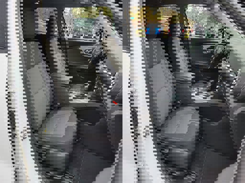 Used 2023 Chevrolet Blazer LT image 17