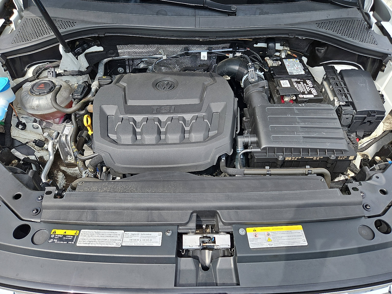 Used 2021 Volkswagen Tiguan SEL w/ 3rd Row Seat Package image 31