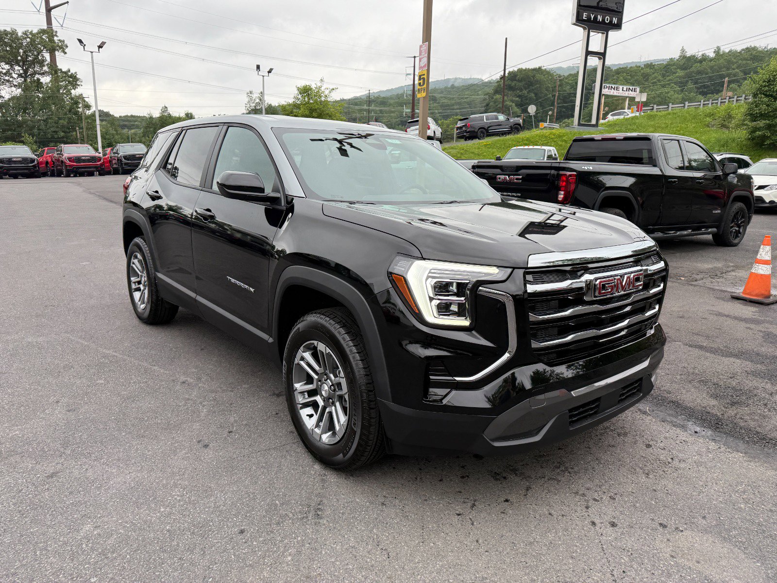 New 2026 GMC Terrain Elevation w/ LPO, Floor Liner Package image 7