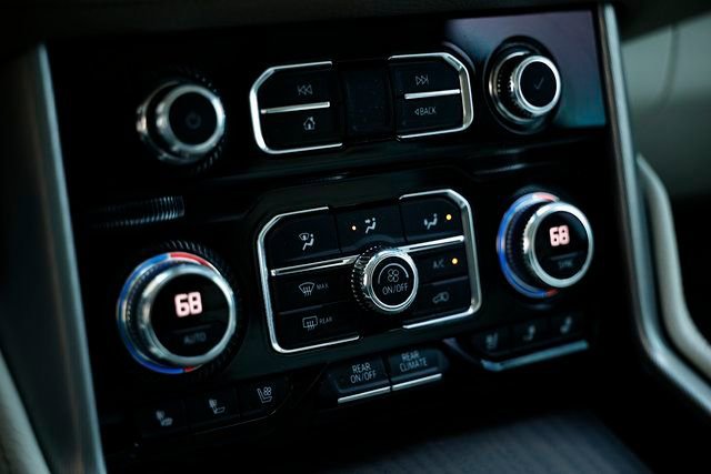 Used 2021 GMC Yukon XL Denali w/ Denali Ultimate Package image 41