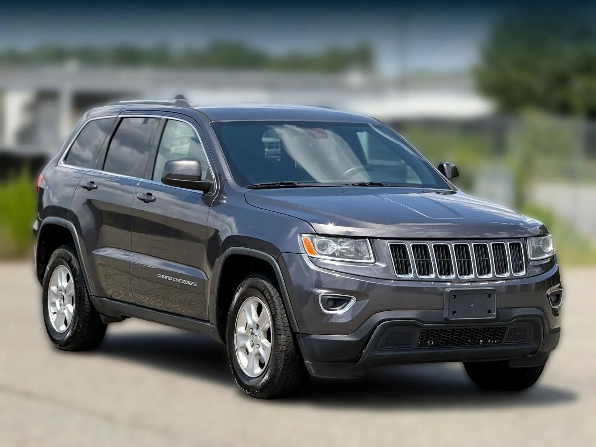Used 2016 Jeep Grand Cherokee Laredo w/ Quick Order Package 23E AWD/4WD image 1