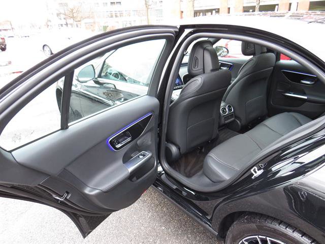 Used 2025 Mercedes-Benz C 300 4MATIC Sedan image 22