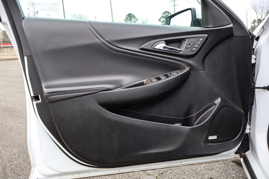 Used 2024 Chevrolet Malibu LT image 35