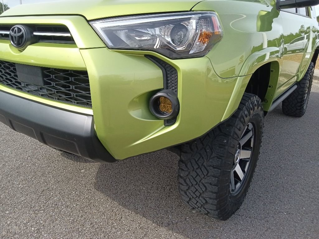 Used 2023 Toyota 4Runner TRD Off-Road Premium w/ Moonroof Package AWD/4WD image 9