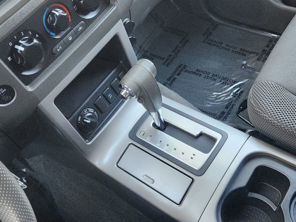 Used 2010 Nissan Pathfinder S image 23