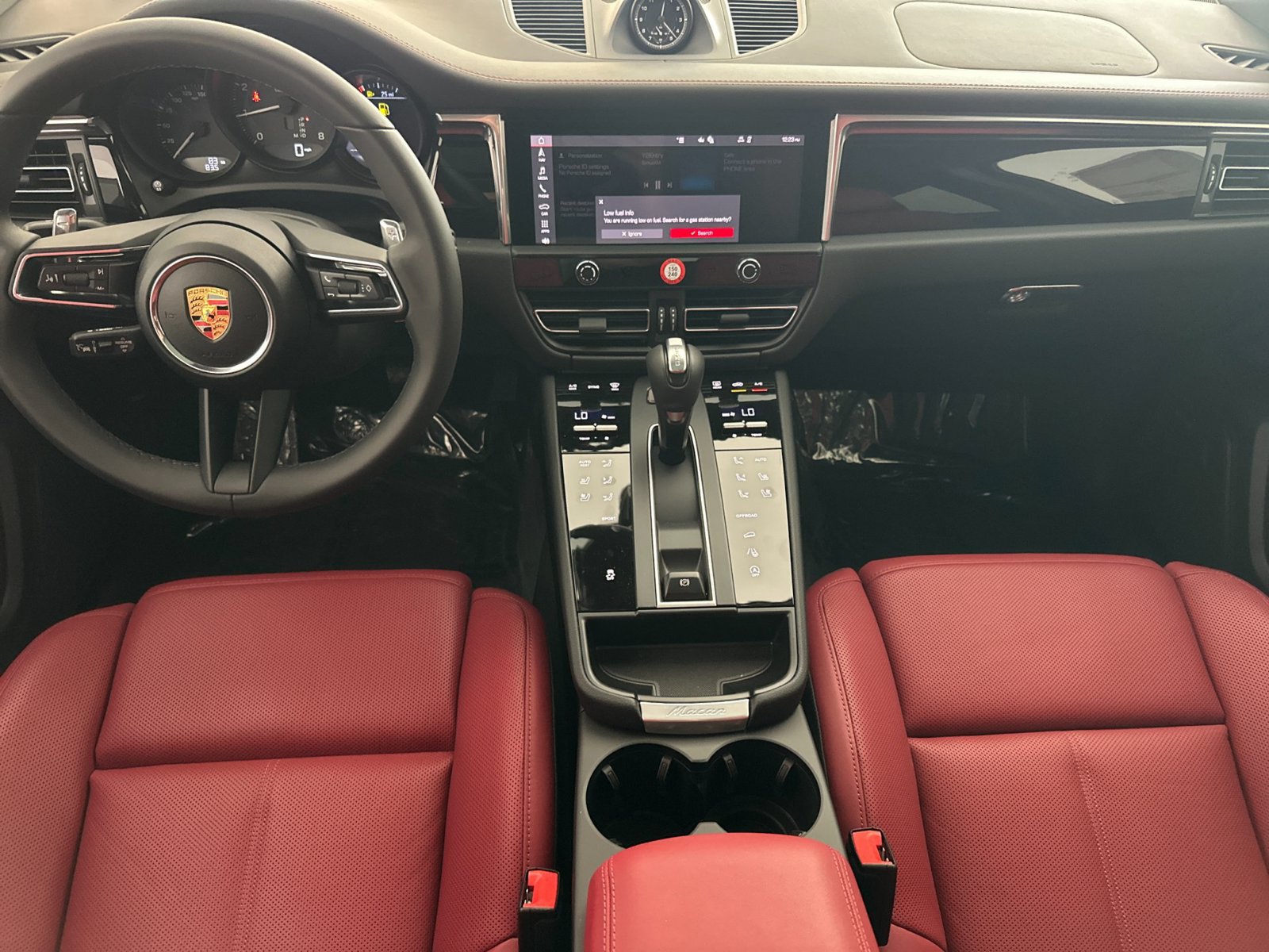 New 2026 Porsche Macan AWD/4WD image 6