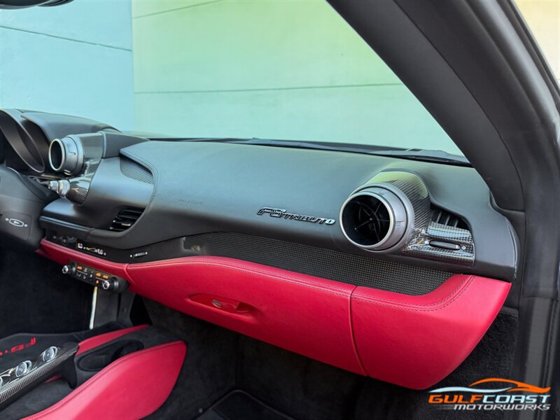 Used 2021 Ferrari F8 Tributo RWD image 33