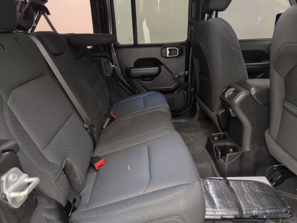 Used 2023 Jeep Wrangler Willys image 17