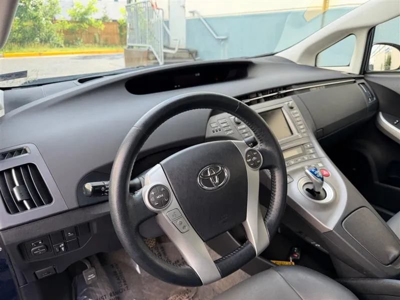 Used 2015 Toyota Prius Persona Series FWD image 36