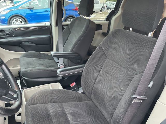 Used 2017 Dodge Grand Caravan SE w/ Power Window Group FWD image 10