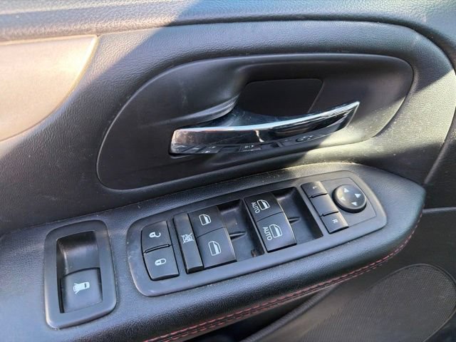 Used 2017 Dodge Grand Caravan GT FWD image 25
