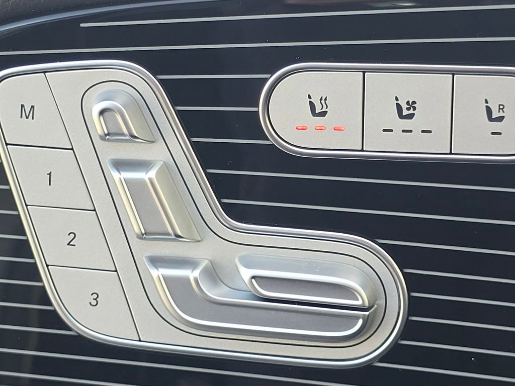 Used 2026 Mercedes-Benz GLS 450 4MATIC image 6