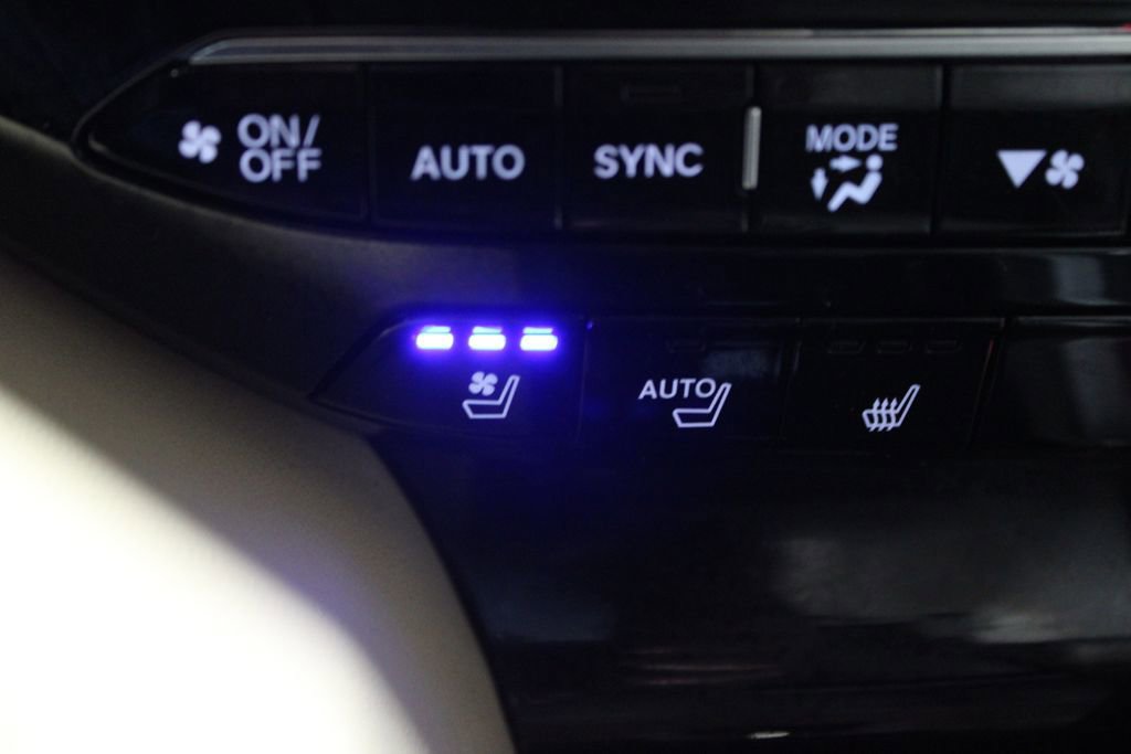 Used 2023 Acura MDX SH-AWD w/ Advance Package image 35