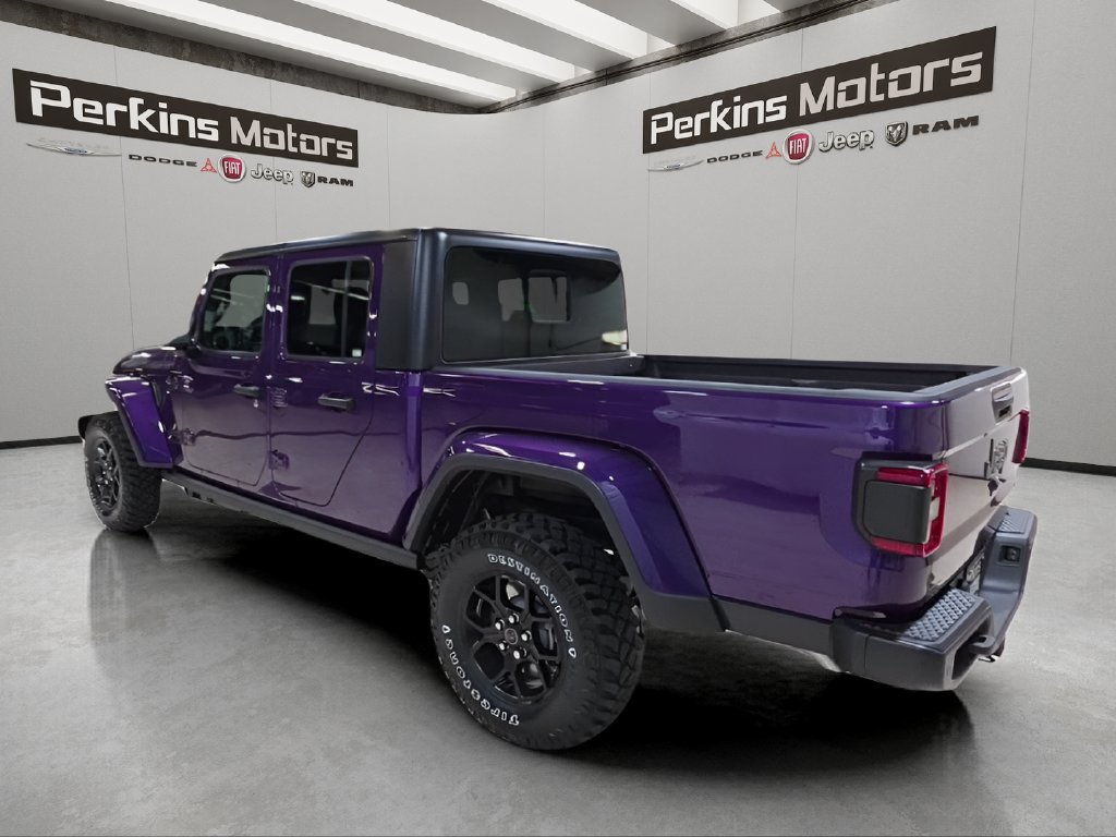 New 2026 Jeep Gladiator Sport AWD/4WD image 3