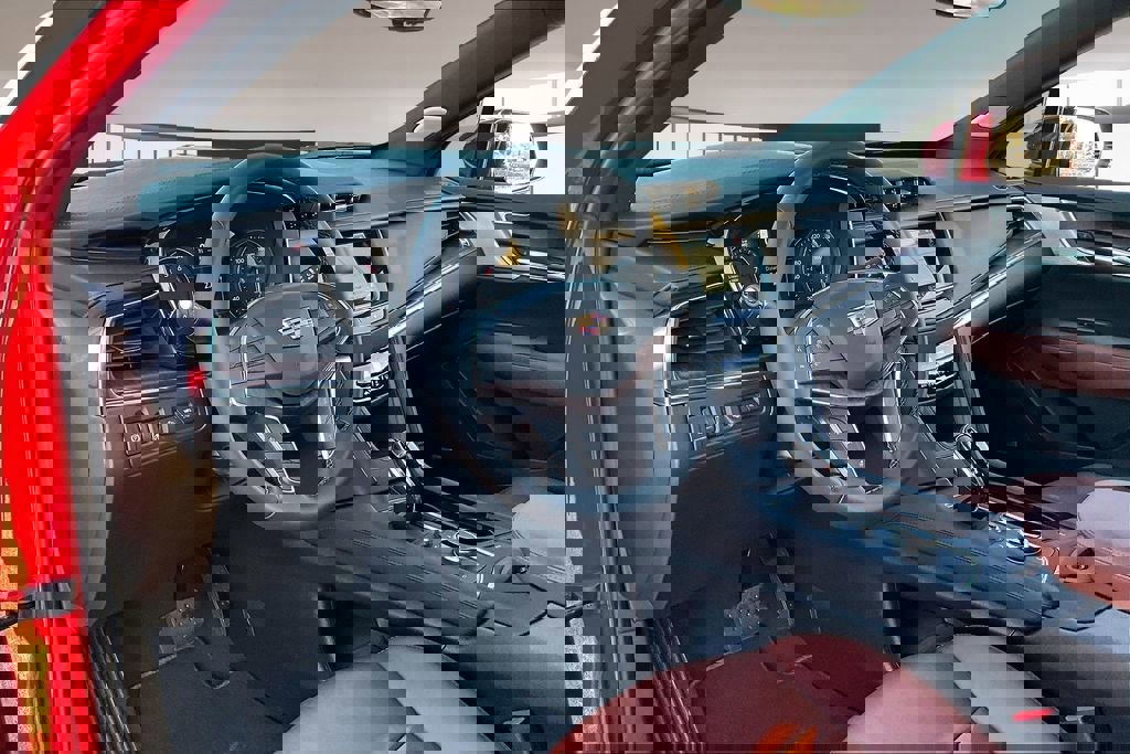 New 2026 Cadillac XT5 Premium Luxury image 6