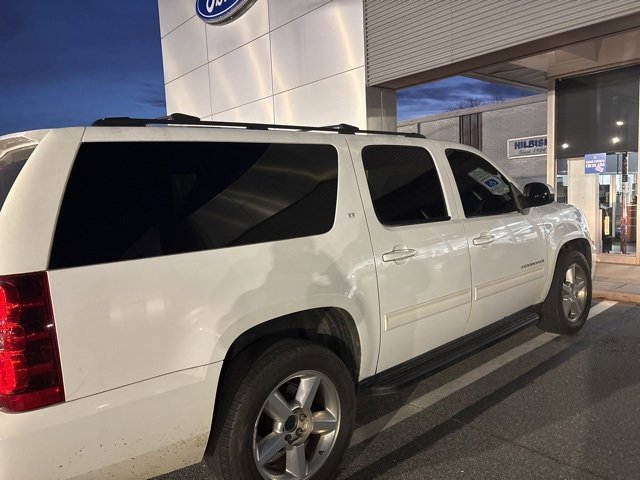 Used 2011 Chevrolet Suburban LT image 12