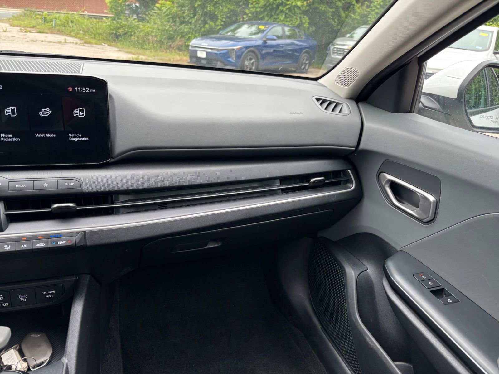 Used 2025 Kia K4 FWD image 35