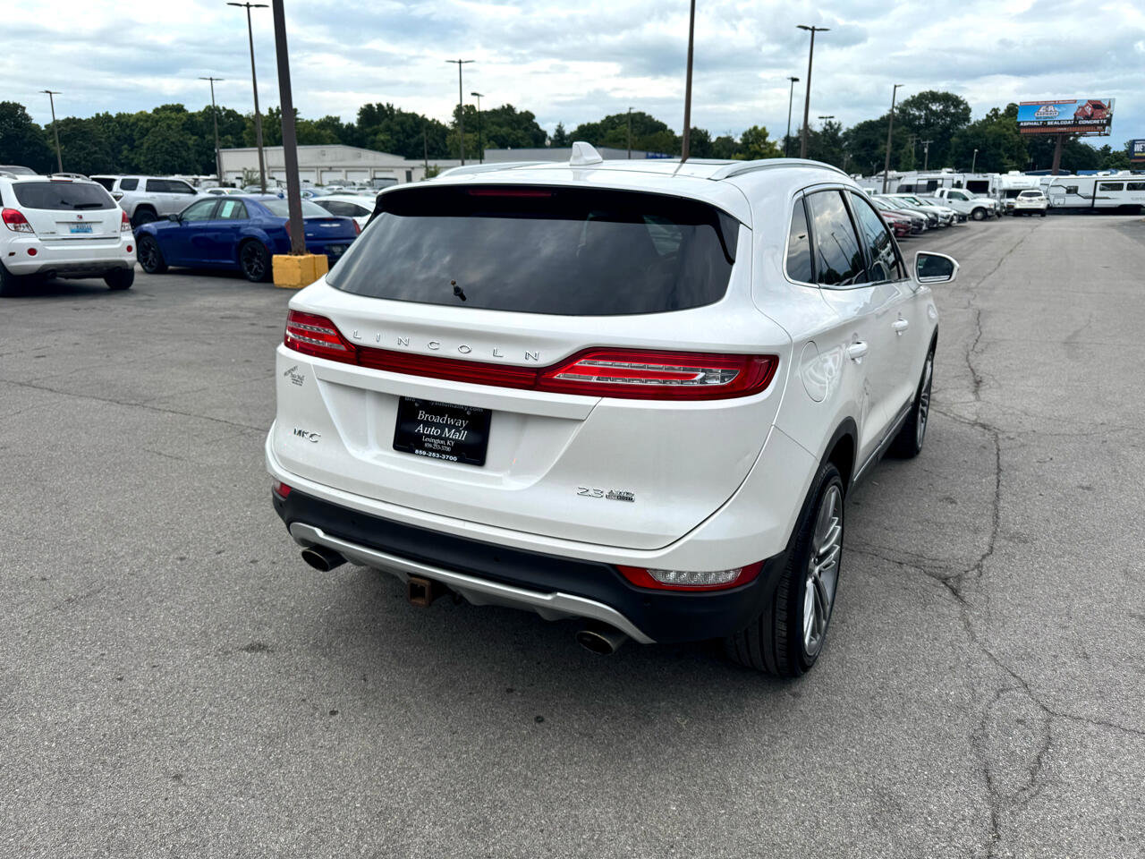 Used 2016 Lincoln MKC Reserve w/ Technology Package image 3