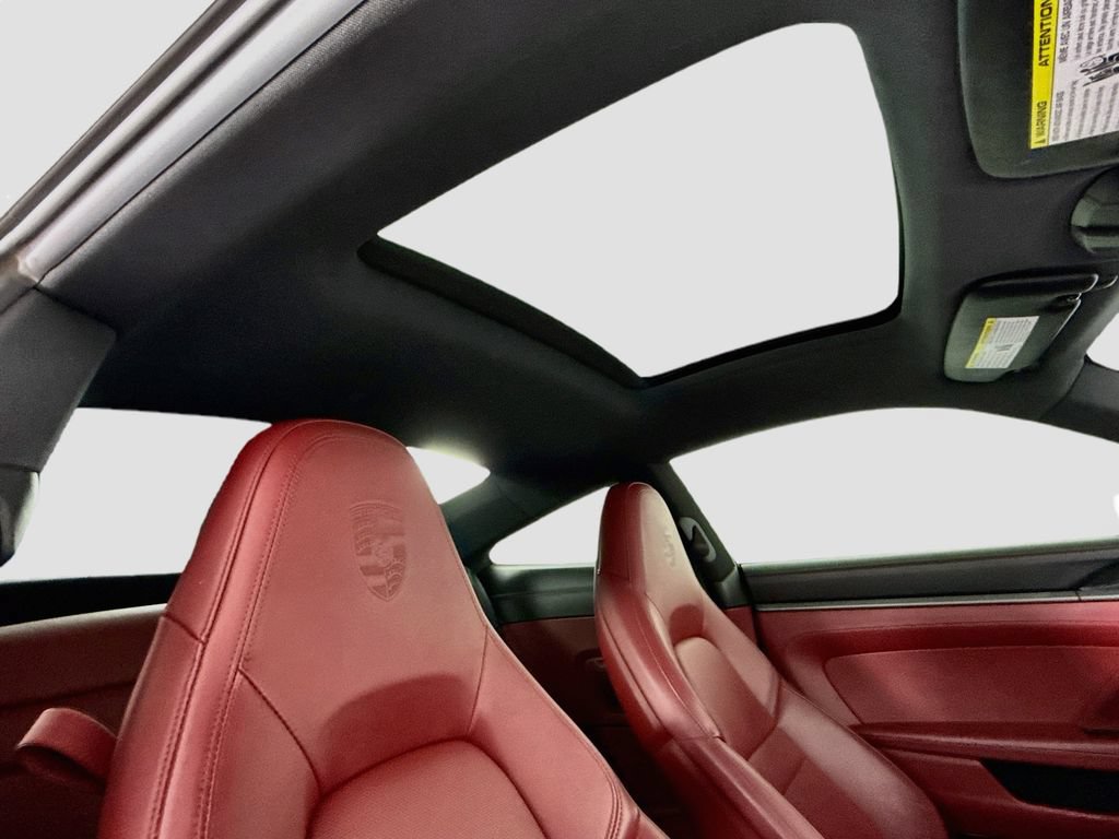 Used 2021 Porsche 911 Carrera RWD image 19