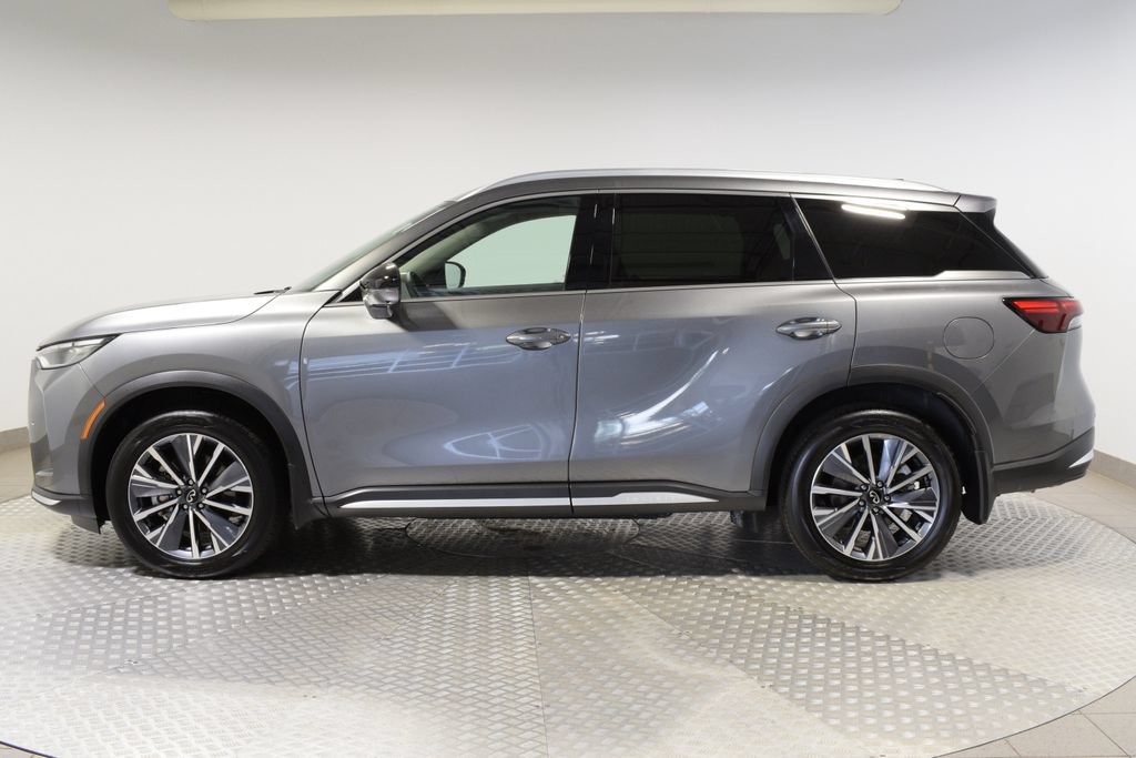 Certified 2026 INFINITI QX60 Luxe w/ Family Package AWD/4WD image 11