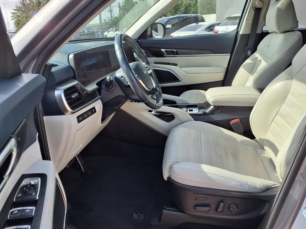 Used 2023 Kia Telluride SX Prestige AWD/4WD image 11
