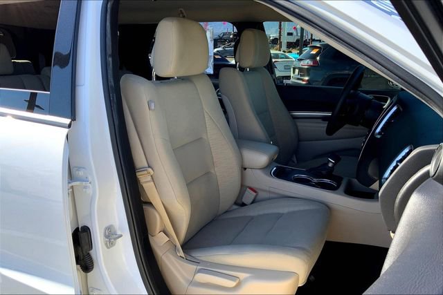 Used 2019 Dodge Durango SXT w/ 3rd Row Seating Group image 6