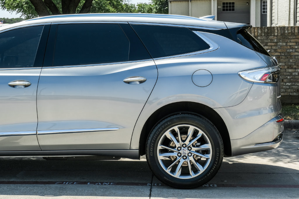 Used 2024 Buick Enclave Avenir w/ Avenir Technology Package FWD image 23
