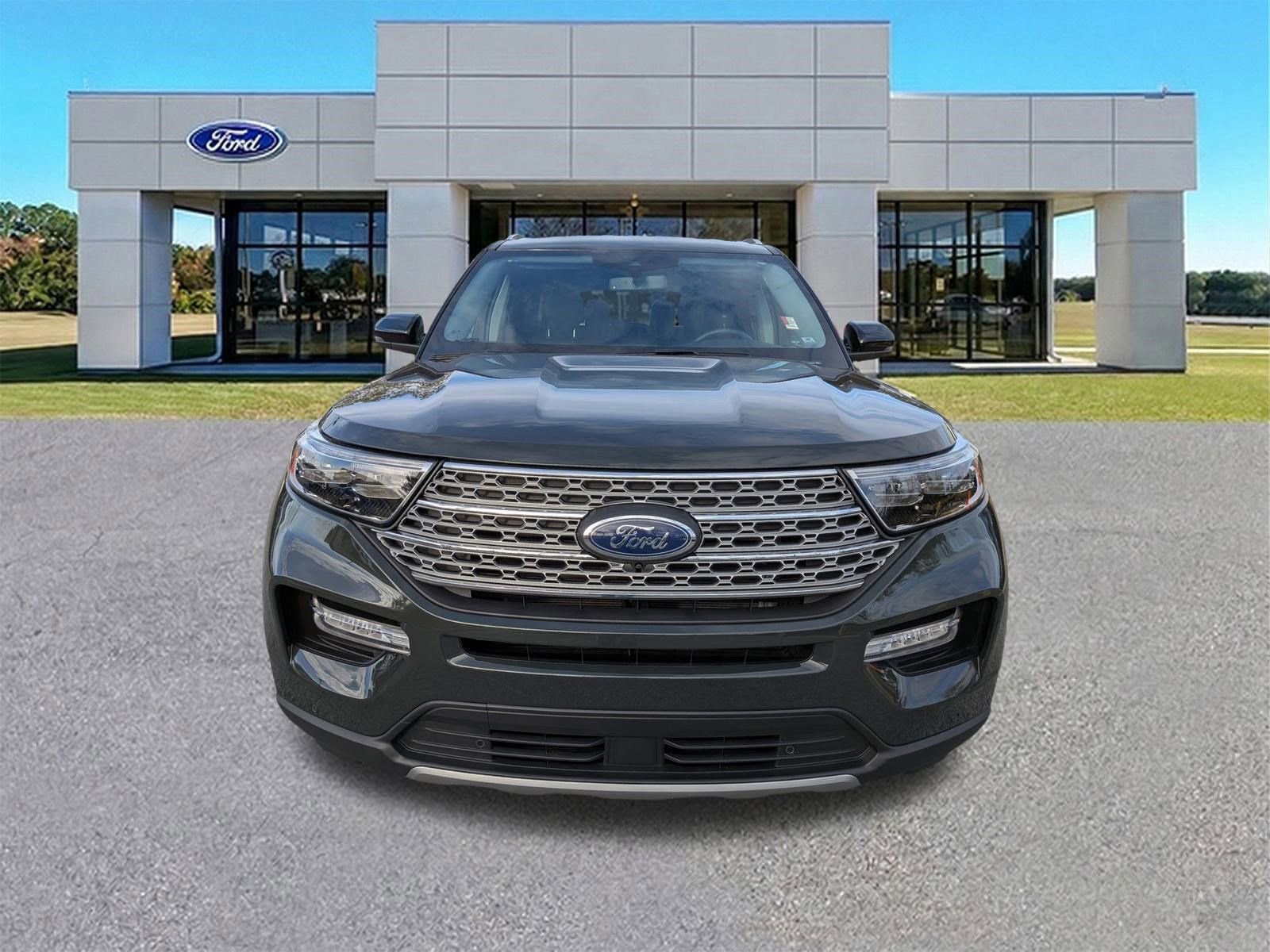 Certified 2023 Ford Explorer Limited w/ Equipment Group 301A image 9