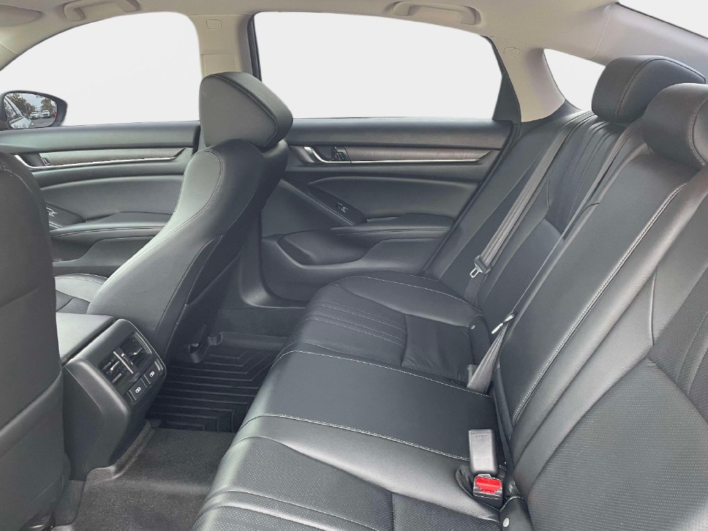 Used 2021 Honda Accord EX-L image 16