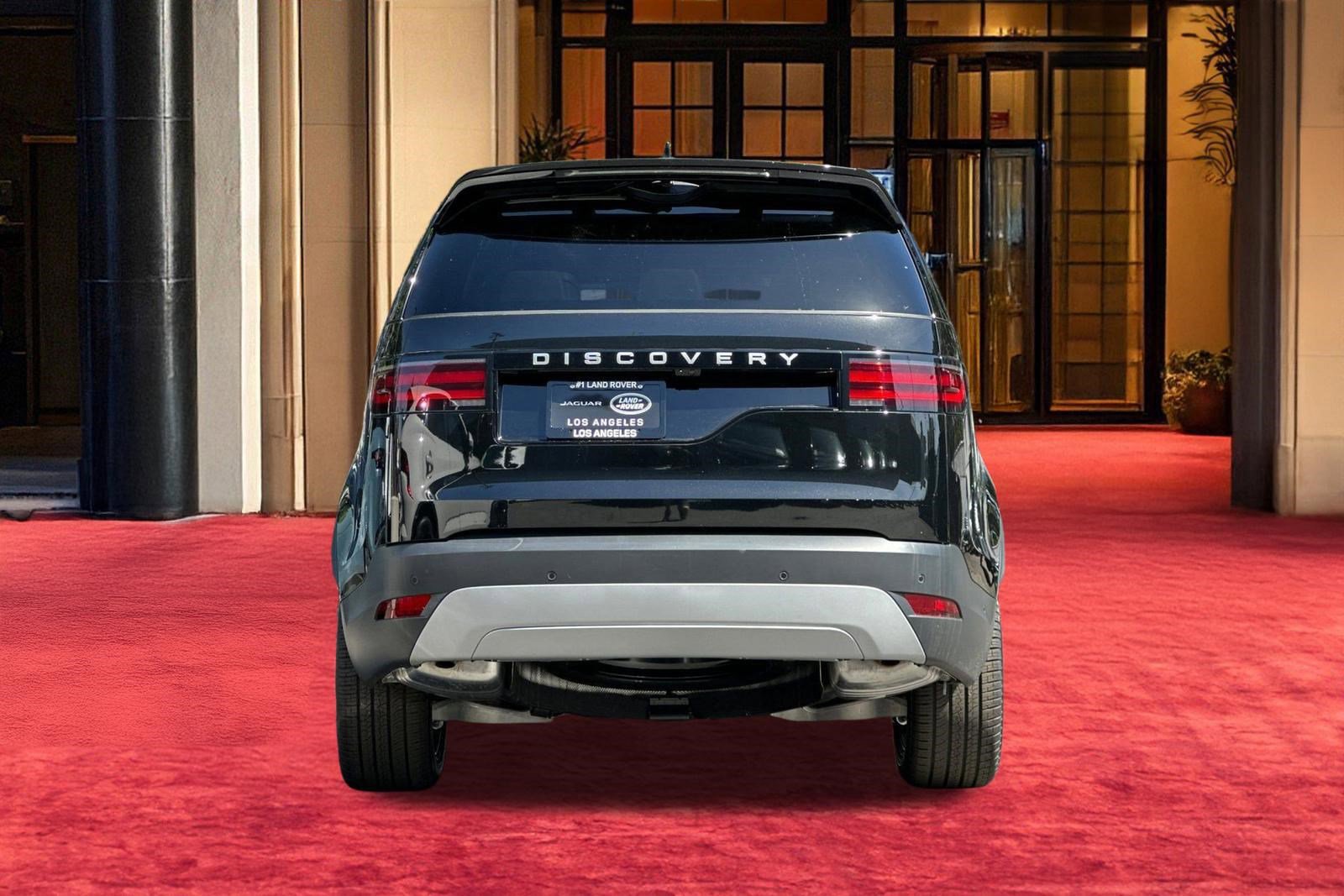 New 2026 Land Rover Discovery S AWD/4WD image 18