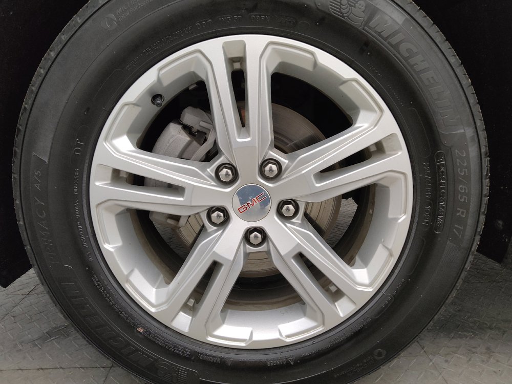 Used 2024 GMC Terrain SLE FWD image 31
