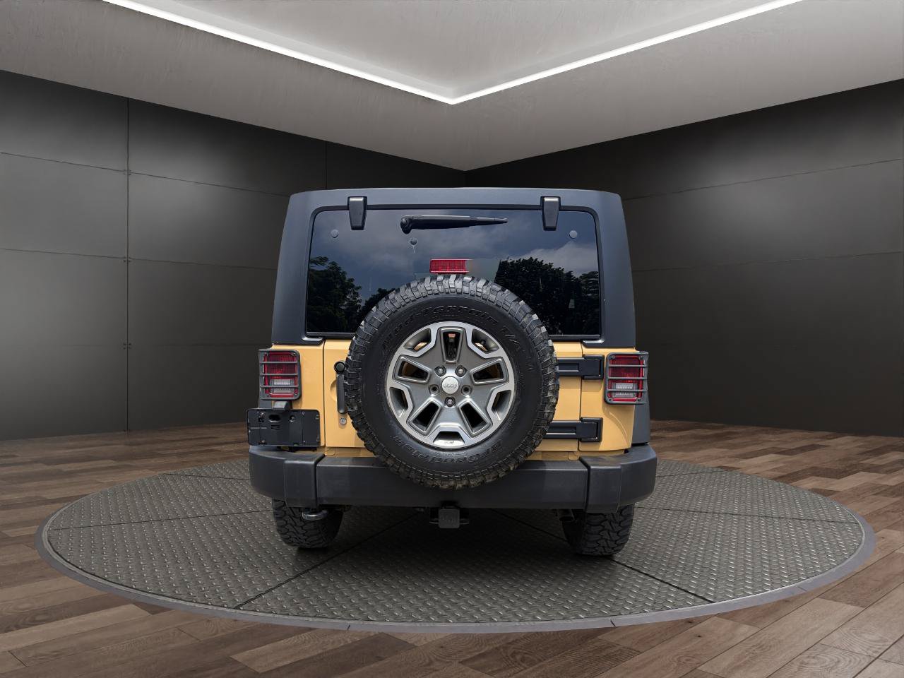 Used 2014 Jeep Wrangler Unlimited Rubicon w/ Dual Top Group AWD/4WD image 7