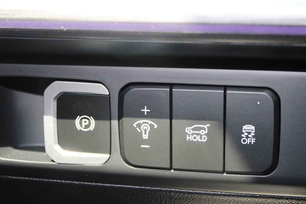 Used 2024 Hyundai Santa Fe Limited AWD/4WD image 32