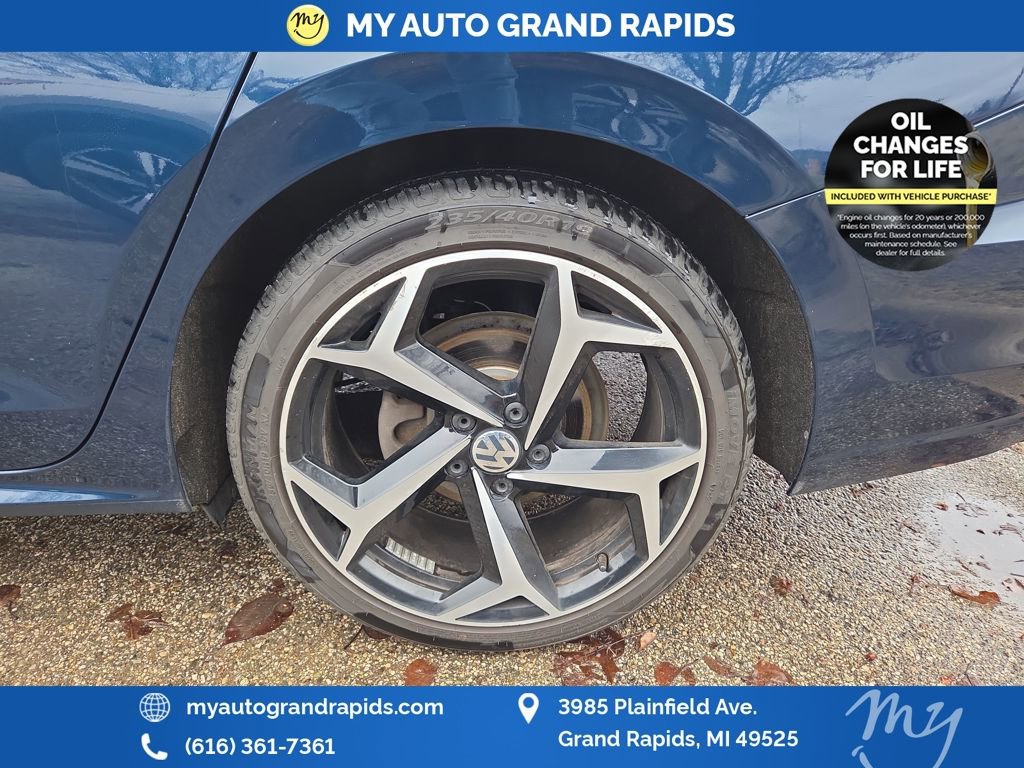 Used 2021 Volkswagen Passat 2.0T R-Line image 31
