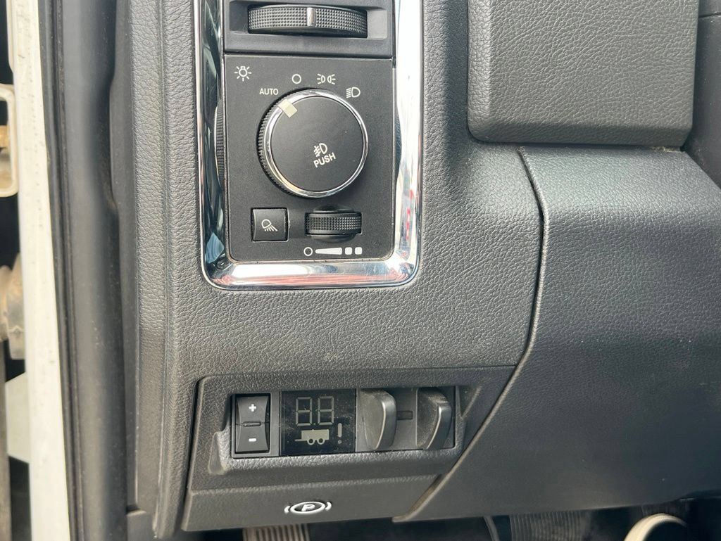 Used 2011 RAM 2500 Laramie w/ Cold Weather Group AWD/4WD image 14