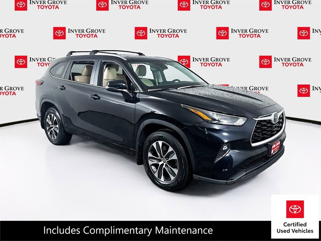 Certified 2024 Toyota Highlander XLE image 4