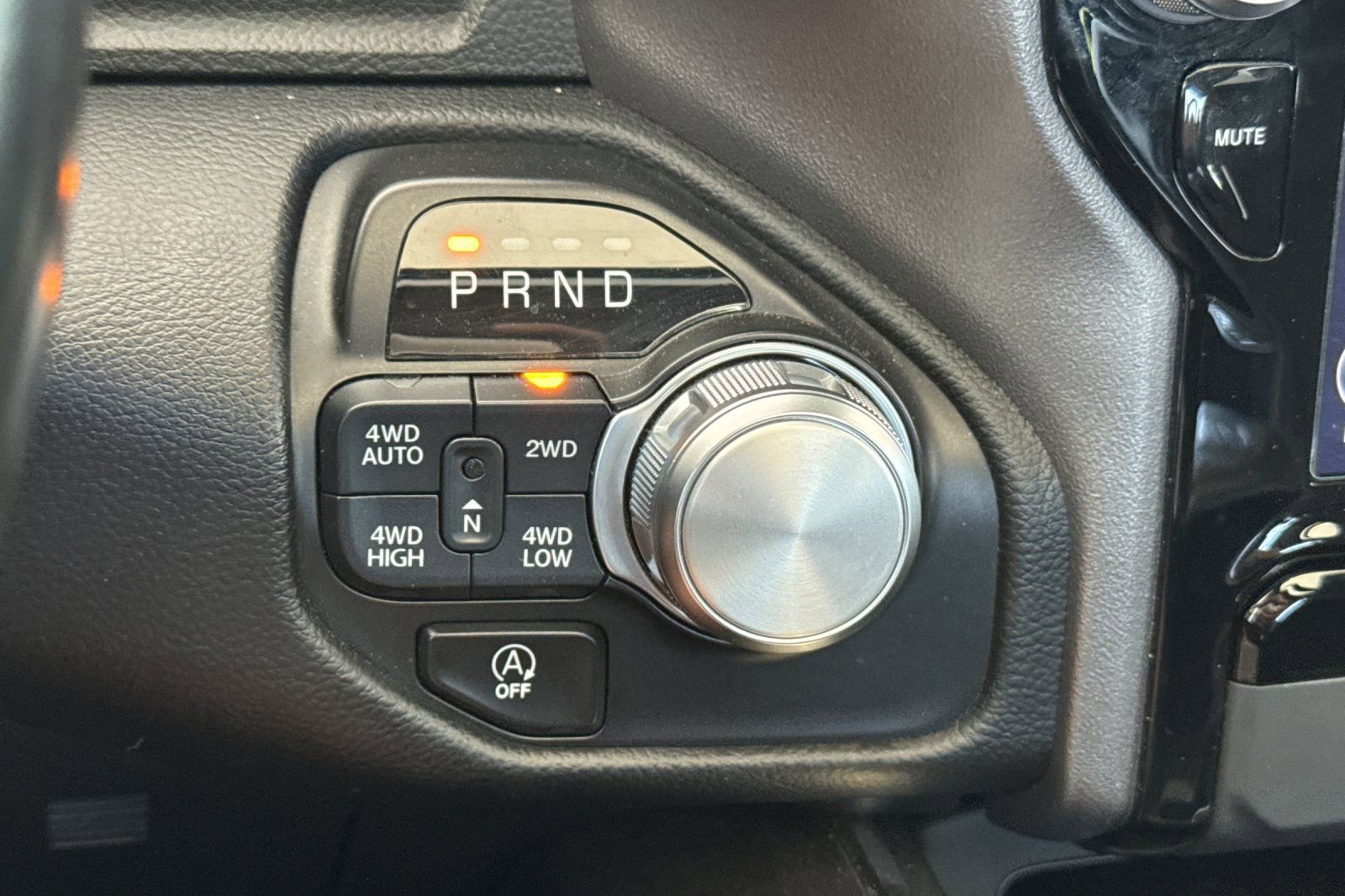 Used 2021 RAM 1500 Laramie AWD/4WD image 33