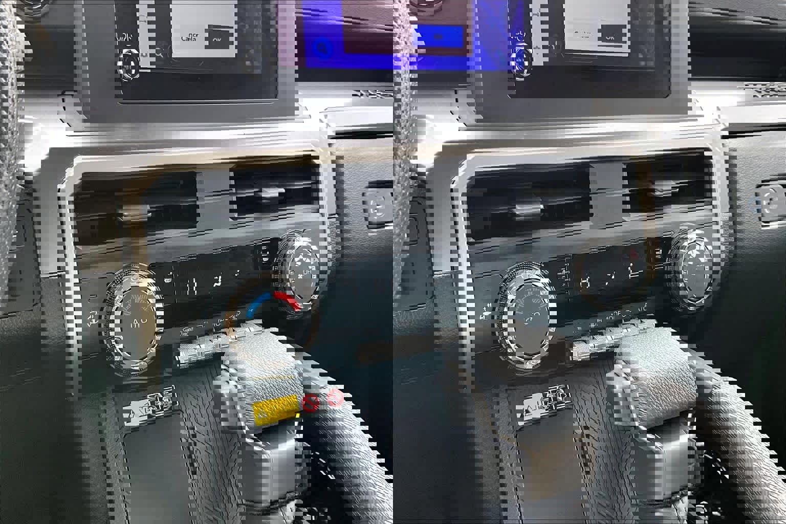 Used 2024 Toyota Tacoma SR5 image 33