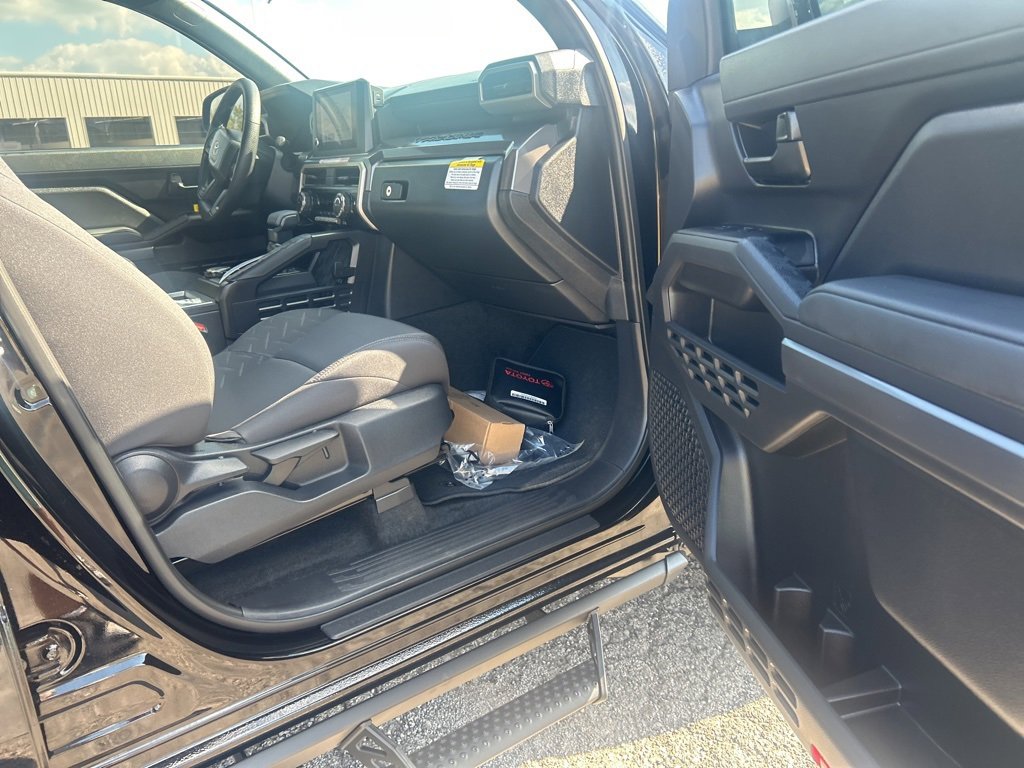 New 2025 Toyota Tacoma SR5 image 19