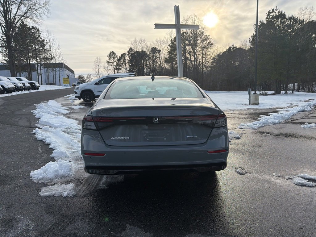 Used 2025 Honda Accord EX-L image 6
