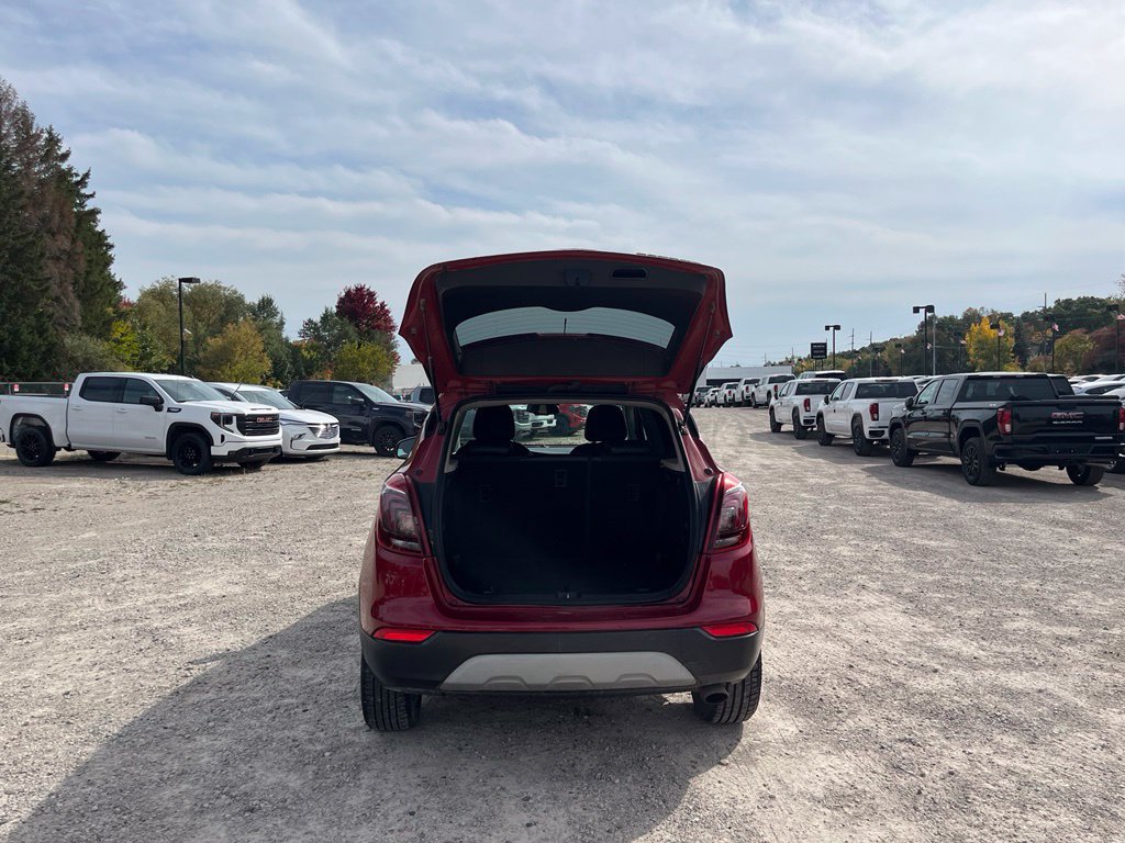 Used 2020 Buick Encore Preferred w/ Safety Package FWD image 8